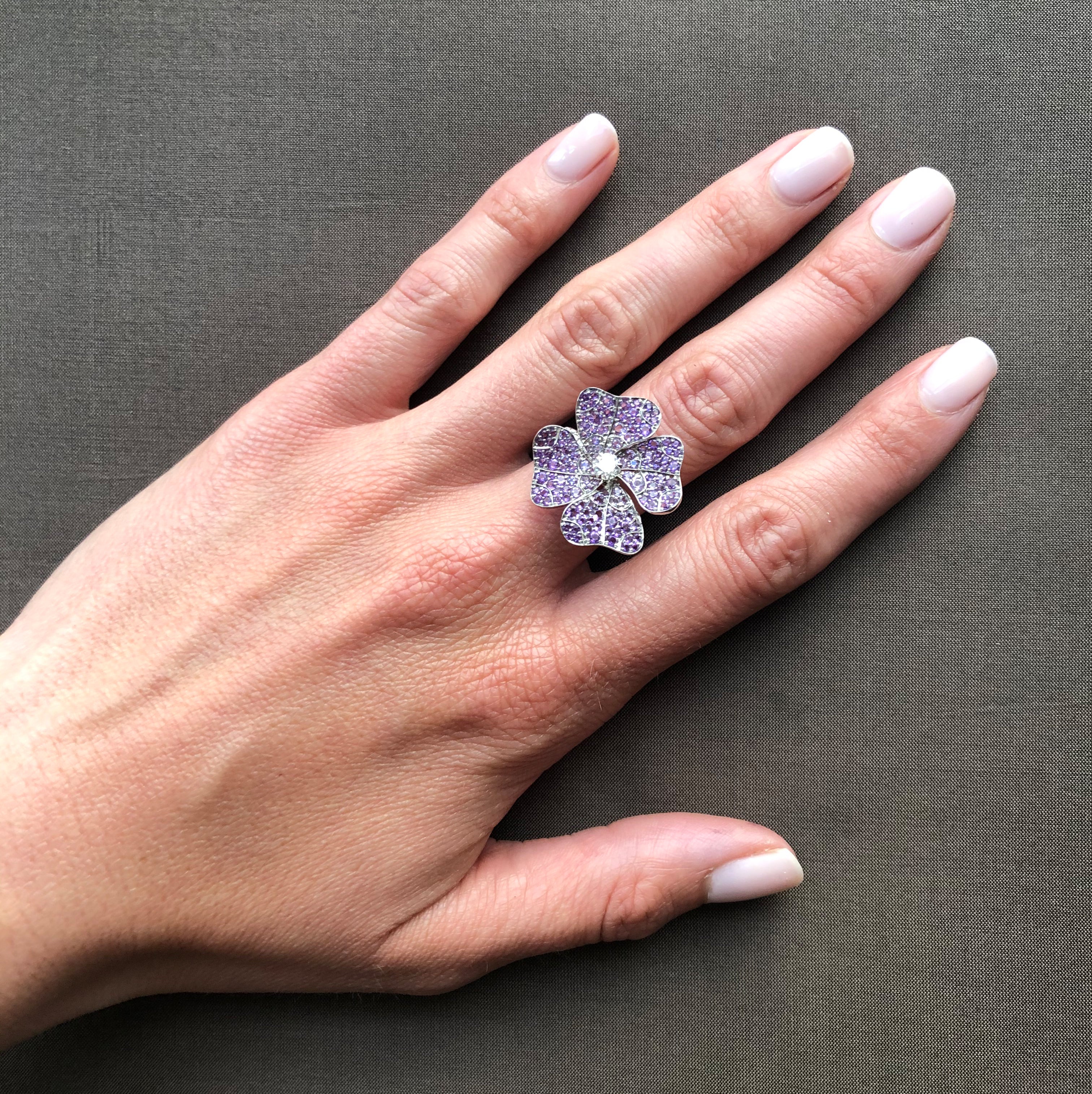 Ring Palladium with Purple Amethysts and White Diamonds