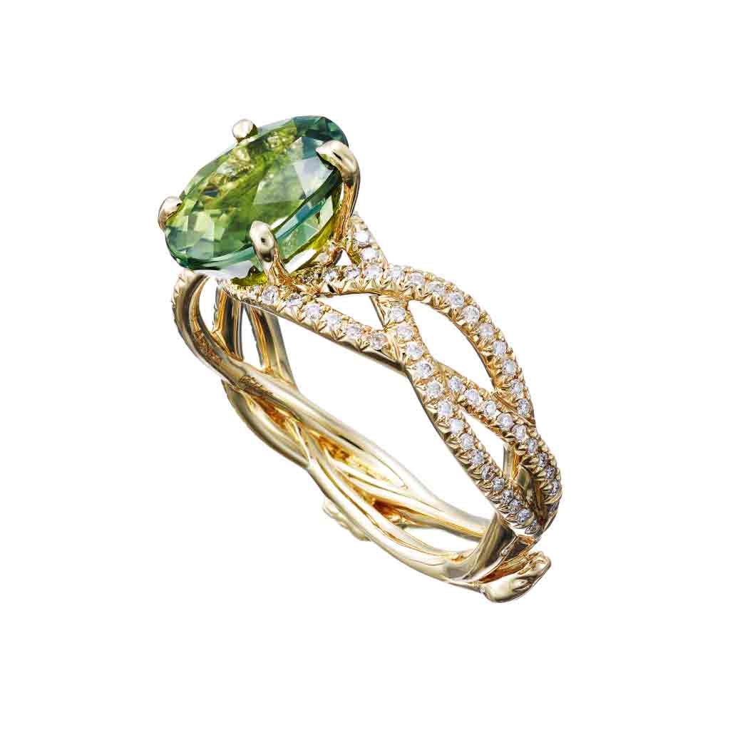 Ring "3 Snakes" Yellow Gold with White Diamonds and a Green Tourmaline 2.71ct.