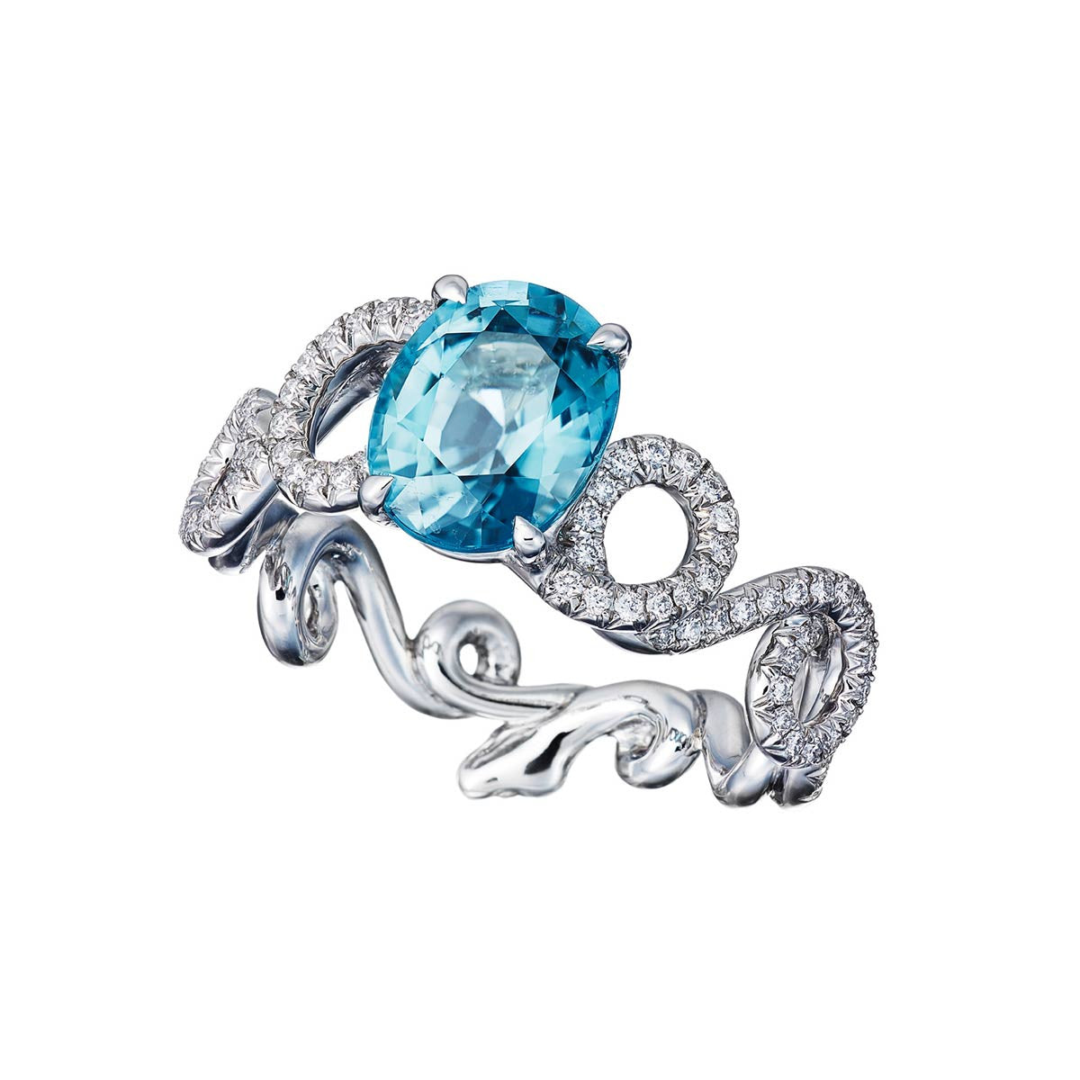 Light Blue Tourmaline Ring with diamonds - Ana Cavalheiro Fine Jewelry